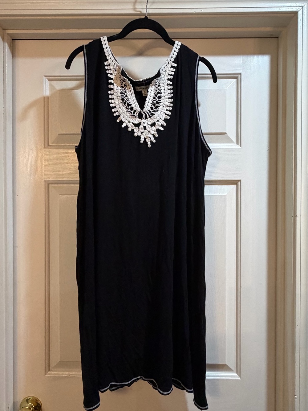 Max Studio Black white lace trimmed dress size 1x